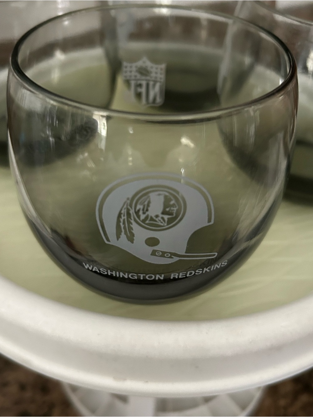 Vtg 1970s NFL Washington Redskins Smoked Glass Roly Poly Whiskey Glasses Set (4)